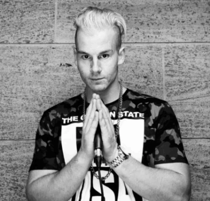 Rapper Sjors boeken