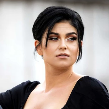 Roxeanne Hazes
