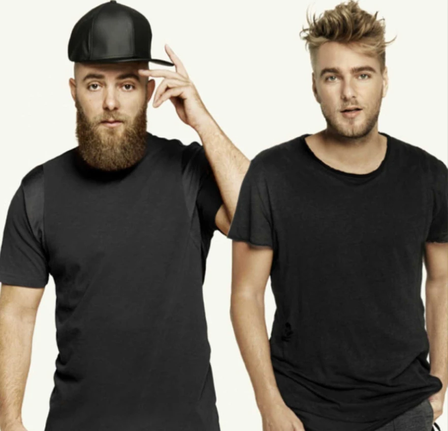 Showtek boeken